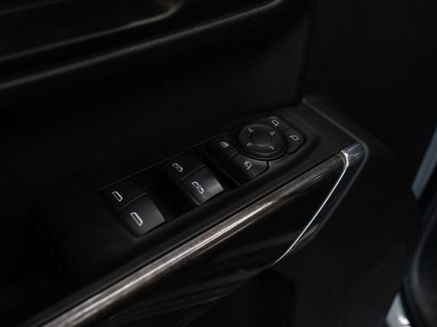 Used 2019 Chevrolet Silverado 1500 LTZ w/ LTZ Plus Package AWD/4WD image 17