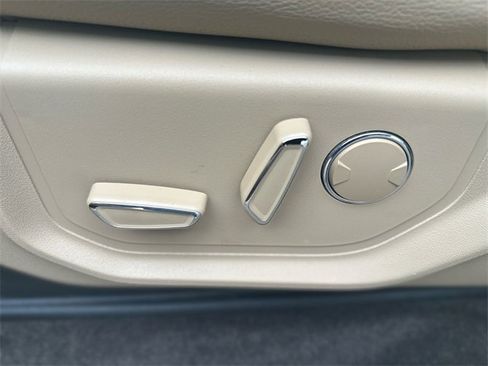 Certified 2018 Ford F150 Lariat image 13