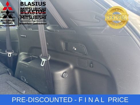 Used 2024 Mitsubishi Outlander SE AWD/4WD image 12