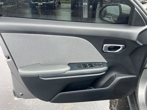 Used 2025 Kia K4 EX image 15