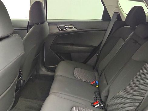 Used 2025 Kia Sportage LX FWD image 18