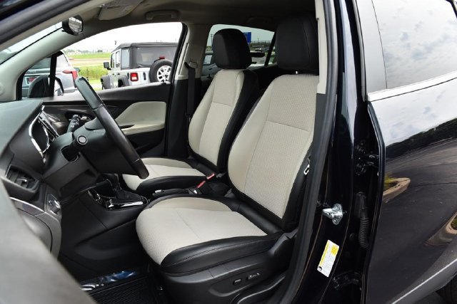 Used 2022 Buick Encore Preferred w/ Safety Package AWD/4WD image 17