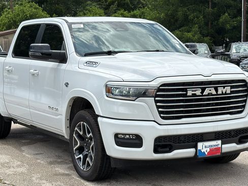 New 2026 RAM 1500 Laramie AWD/4WD image 3