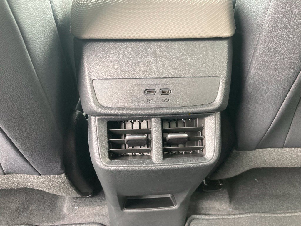 New 2027 Chevrolet Equinox LT w/ Convenience Package II FWD image 22