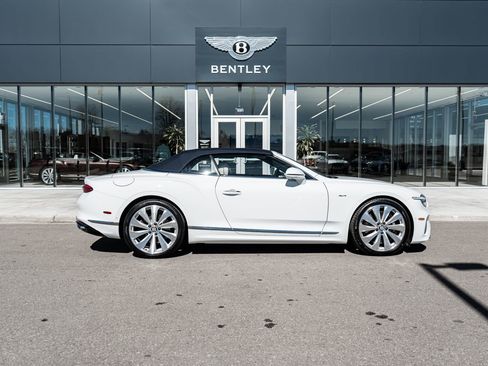 New 2026 Bentley Continental GTC image 14