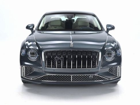 New 2026 Bentley Flying Spur V8 image 2