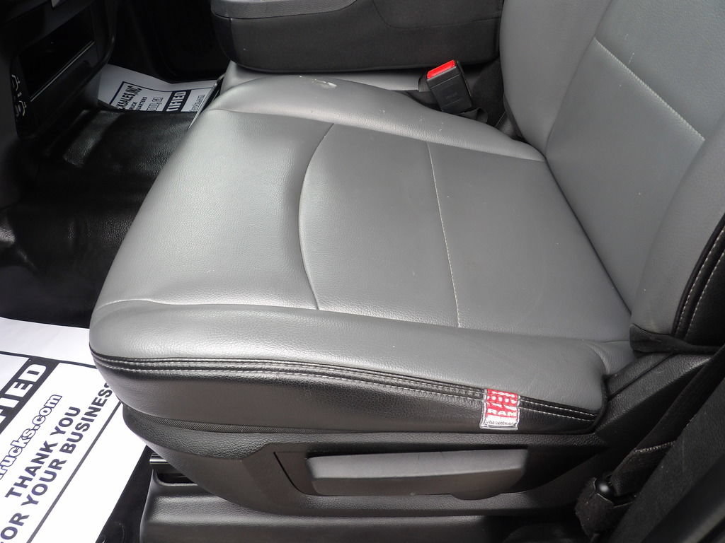 Used 2022 RAM 2500 Tradesman RWD image 18