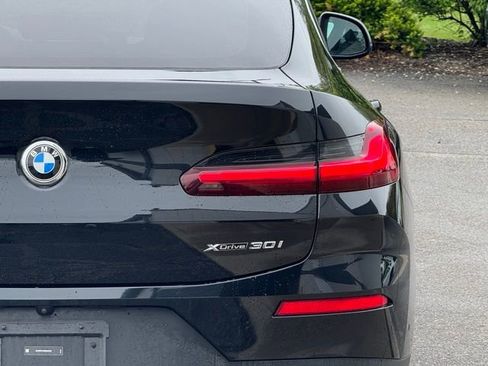 Certified 2024 BMW X4 xDrive30i w/ Premium Package image 7