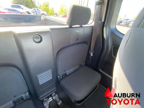 Used 2023 Nissan Frontier 4x4 King Cab image 20