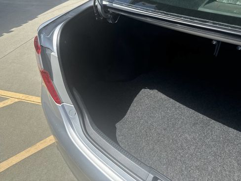 Used 2012 Toyota Camry LE image 24