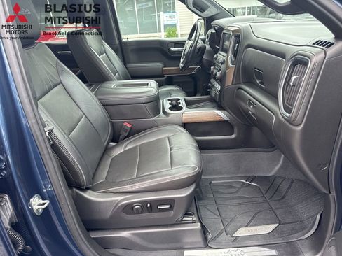 Used 2019 Chevrolet Silverado 1500 High Country w/ Technology Package AWD/4WD image 43