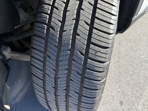 Used 2022 Ford Explorer ST w/ Equipment Group 401A image 10