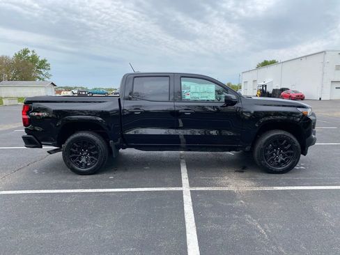 New 2026 Chevrolet Colorado W/T w/ WT Custom Package AWD/4WD image 8