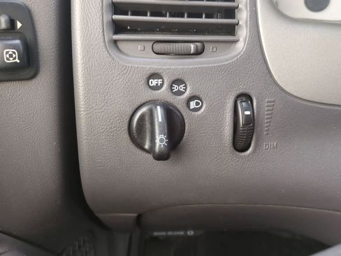 Used 2001 Ford Explorer Sport Trac 4x4 image 26