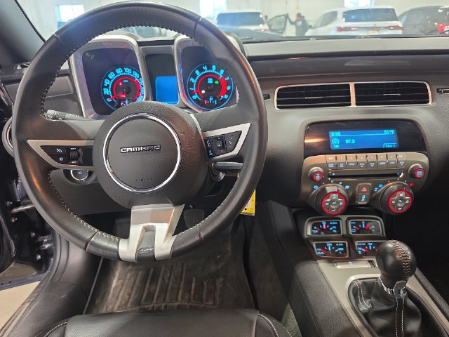 Used 2010 Chevrolet Camaro SS w/ LPO, Ground Effects Package RWD image 5