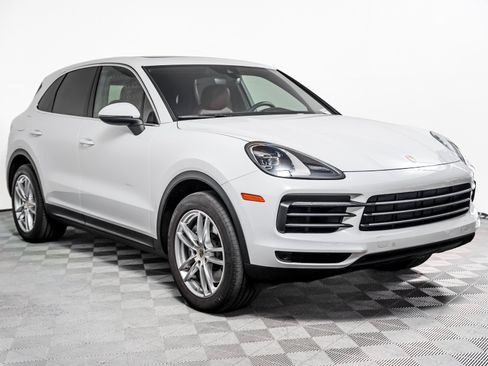 Certified 2023 Porsche Cayenne AWD/4WD image 8