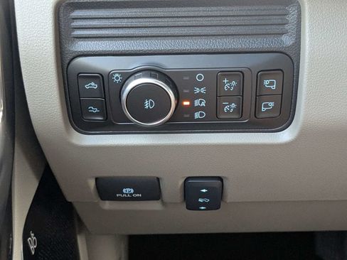 Certified 2026 Ford F350 Platinum w/ Platinum Plus Package AWD/4WD image 30