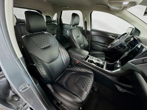 Used 2024 Ford Edge Titanium image 30