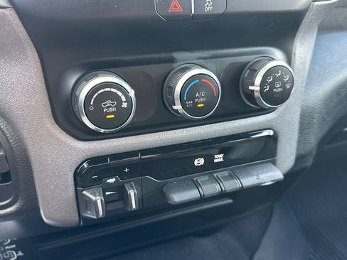 Used 2024 RAM 3500 Tradesman w/ Chrome Appearance Group AWD/4WD image 22