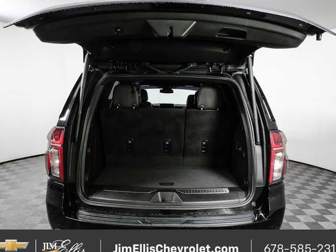 Certified 2023 Chevrolet Tahoe Z71 w/ Luxury Package AWD/4WD image 31
