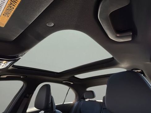 Used 2024 Mercedes-Benz C 300 C 300 image 19