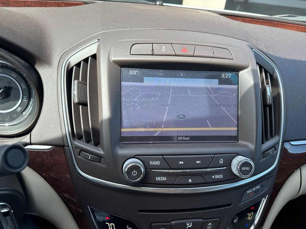 Used 2016 Buick Regal FWD image 23