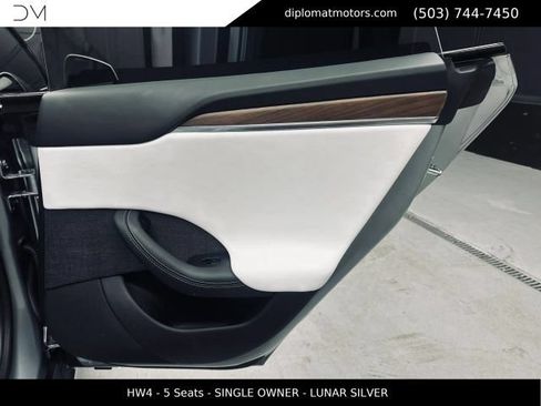 Used 2025 Tesla Model S AWD/4WD image 26