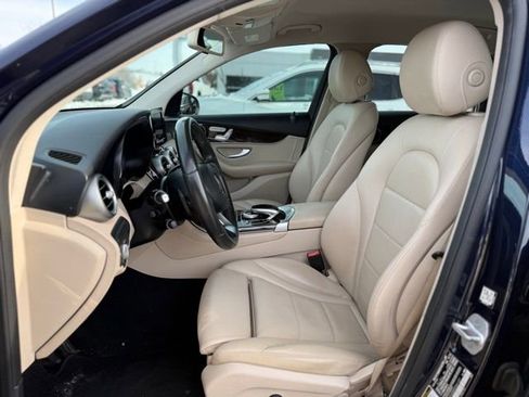 Used 2016 Mercedes-Benz GLC 300 4MATIC image 32
