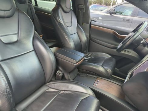 Used 2017 Tesla Model X 90D AWD/4WD image 23