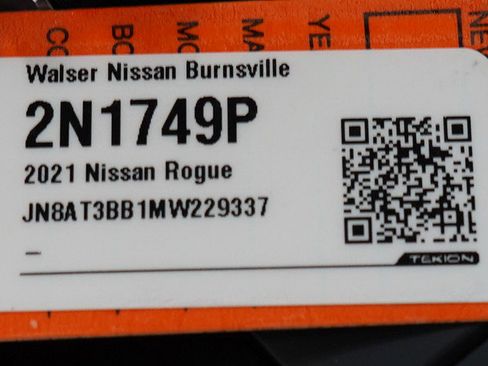 Used 2021 Nissan Rogue SV w/ Premium Package image 30
