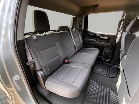 Used 2023 Chevrolet Silverado 1500 LT image 17