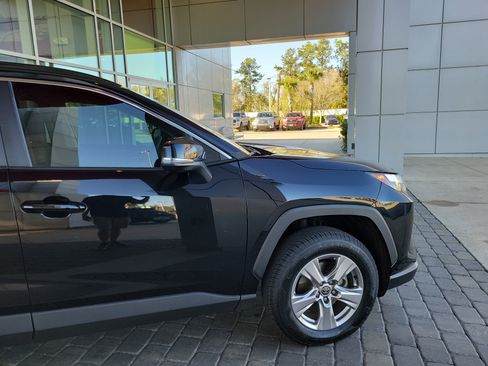 Certified 2023 Toyota RAV4 XLE w/ Convenience Package image 8