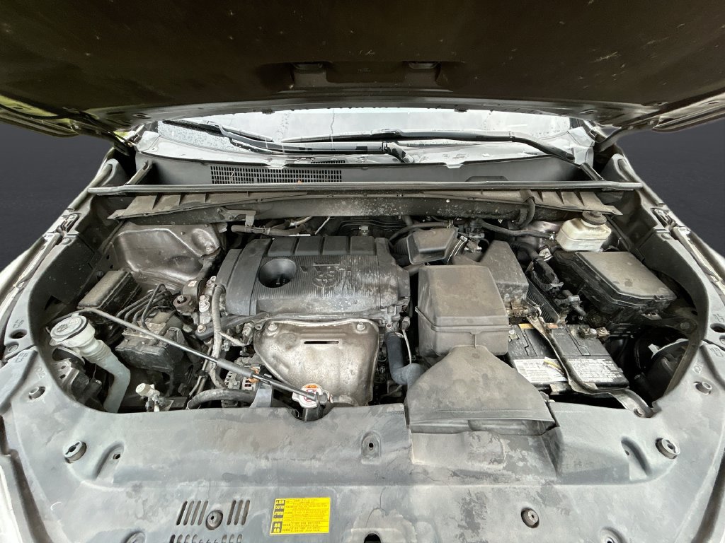 Used 2019 Toyota Highlander LE FWD image 30