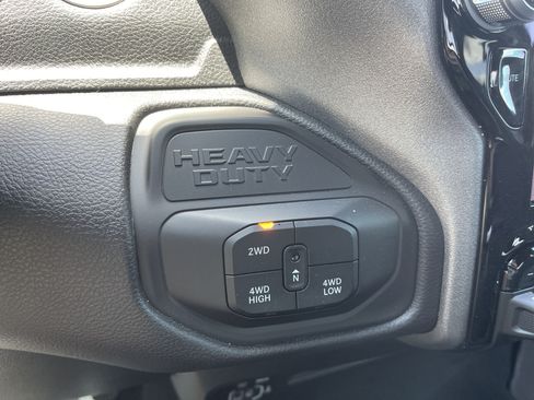 Used 2026 RAM 2500 Tradesman AWD/4WD image 22