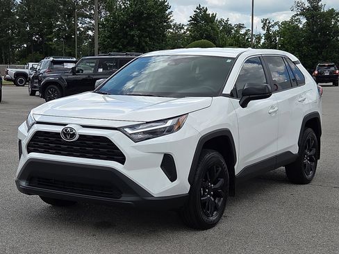 Used 2023 Toyota RAV4 LE FWD image 2