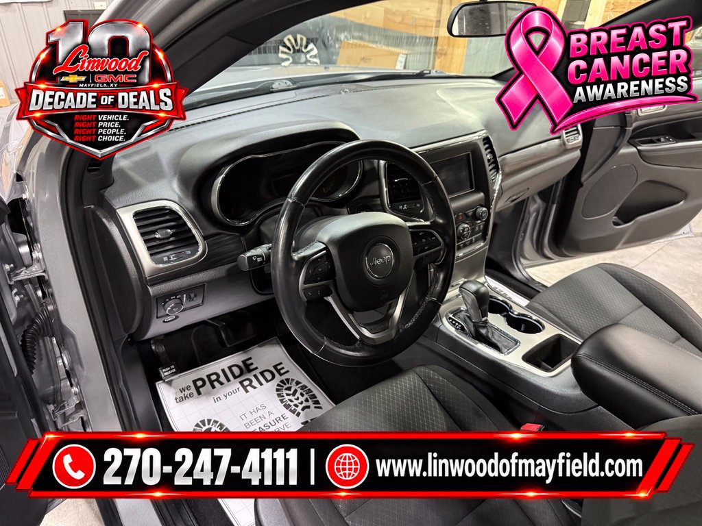 Used 2021 Jeep Grand Cherokee Laredo AWD/4WD image 13