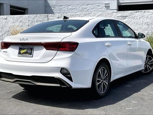 Used 2023 Kia Forte LXS FWD image 13