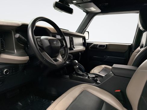 Used 2024 Ford Bronco Wildtrak image 10