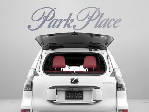 Used 2023 Lexus GX 460 Premium w/ Premium Package AWD/4WD image 3