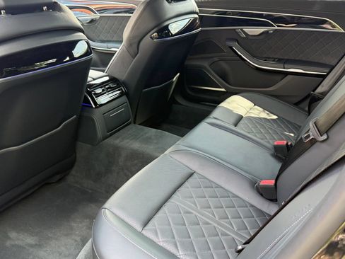 Used 2023 Audi S8 AWD/4WD image 24