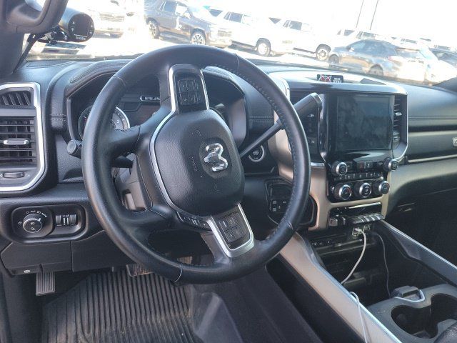 Used 2019 RAM 2500 Laramie AWD/4WD image 13