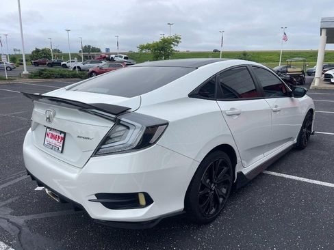 Used 2019 Honda Civic Sport image 3