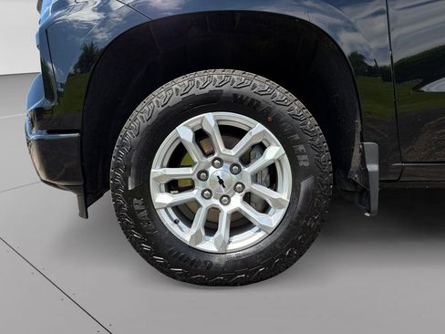 Used 2025 Chevrolet Silverado 1500 RST w/ Protection Package AWD/4WD image 11