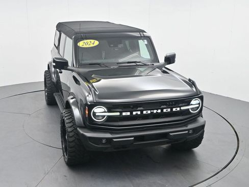 Used 2024 Ford Bronco Outer Banks AWD/4WD image 53