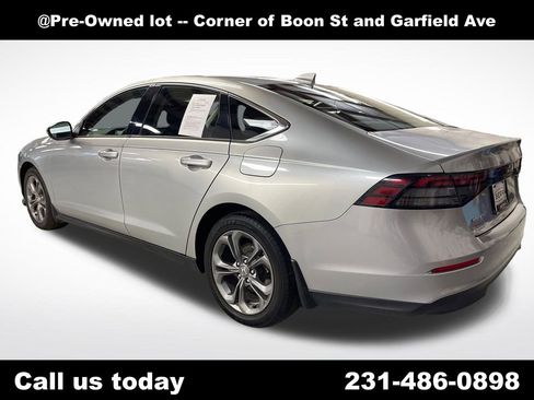 Used 2024 Honda Accord EX image 3