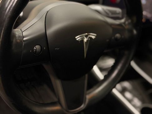 Used 2018 Tesla Model 3 Long Range RWD image 40
