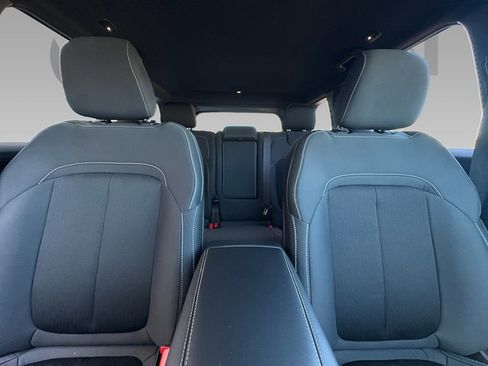 New 2026 Jeep Grand Cherokee Laredo image 2