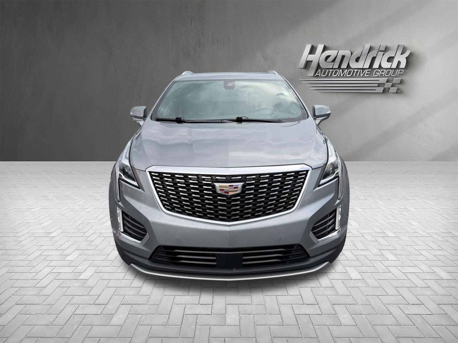 Used 2024 Cadillac XT5 Premium Luxury w/ Technology Package AWD/4WD image 3