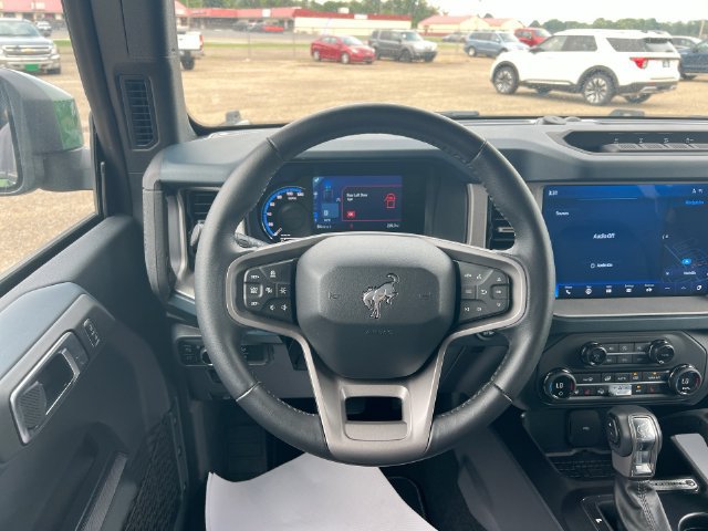 New 2024 Ford Bronco Outer Banks w/ Sasquatch Package AWD/4WD image 20