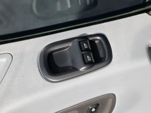 Used 2018 Ford Transit 250 130 Low Roof w/ Exterior Upgrade Package RWD image 36